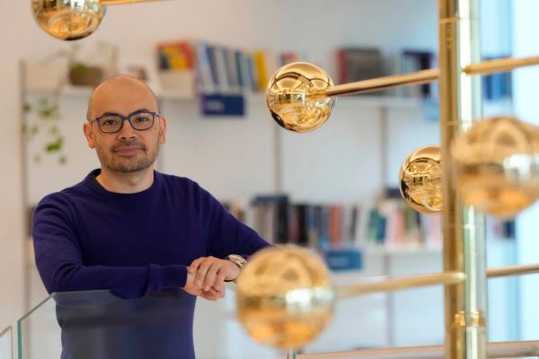 Глава Google DeepMind: глупо сравнивать современные ИИ с докторами наук