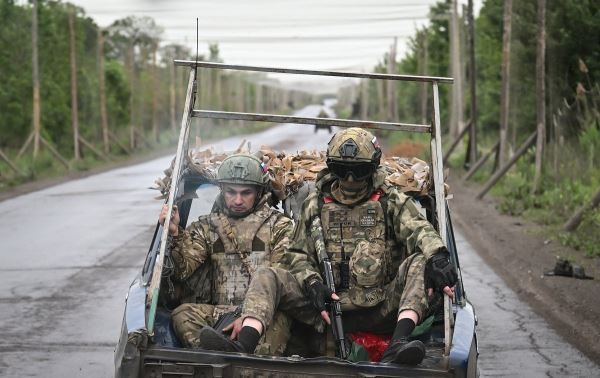 «Это дорога на Славянск и Краматорск». На Западе подняли тревогу из-за ситуации вокруг Красноармейска. Что там происходит сейчас?