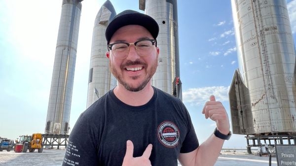 Тим Додд (aka Everyday Astronaut) рассуждает об особенностях разработки системы Starship