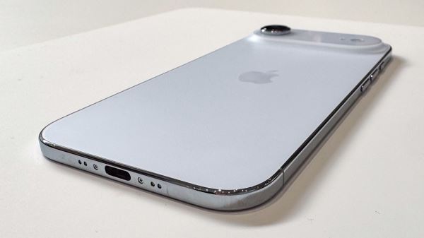 Только iPhone 17 Pro получили USB 3, но не iPhone Air и iPhone 17